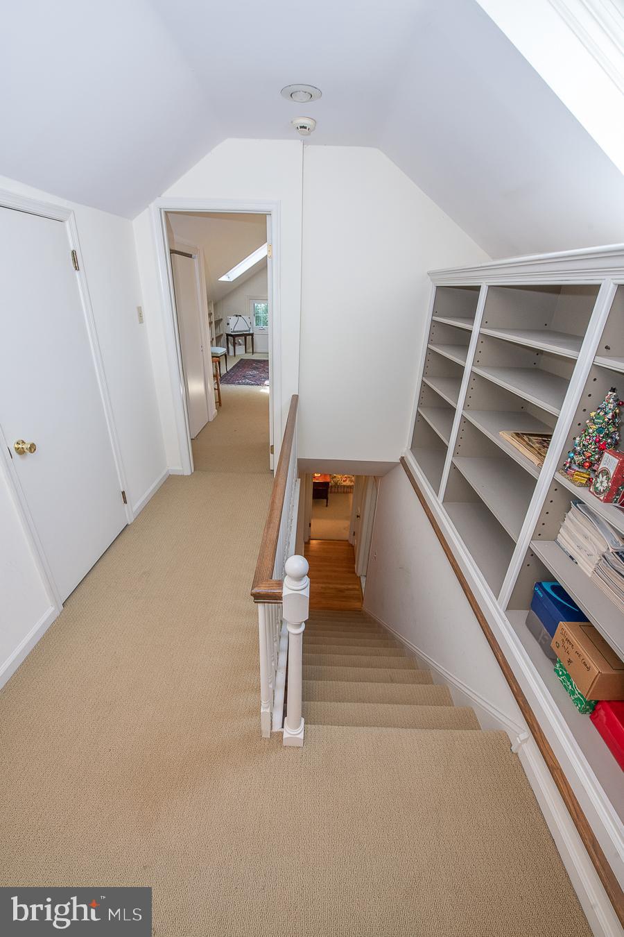 237 Ladbroke Road Bryn Mawr, PA 19010 - Photo 43 of 63 3rd floor hallway