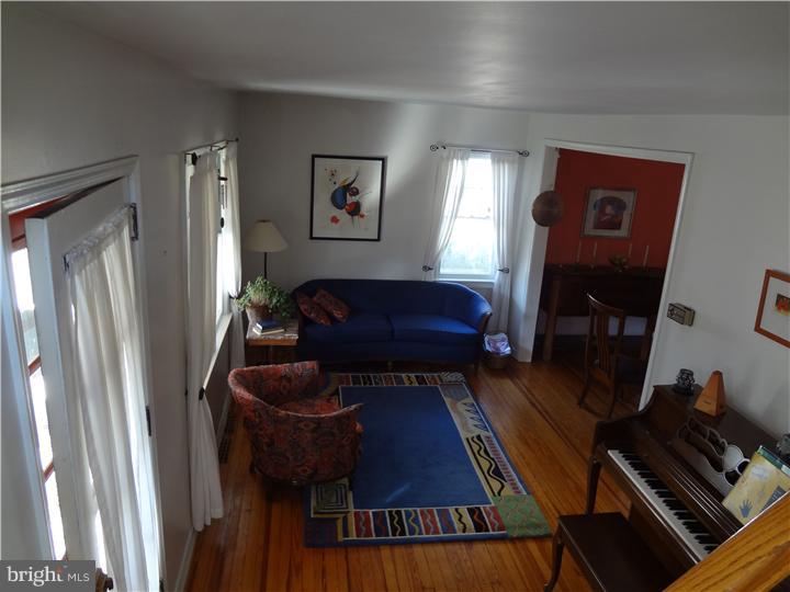 403 Walnut Street Haddonfield, NJ 08033 - Photo 6 of 24 Living Room