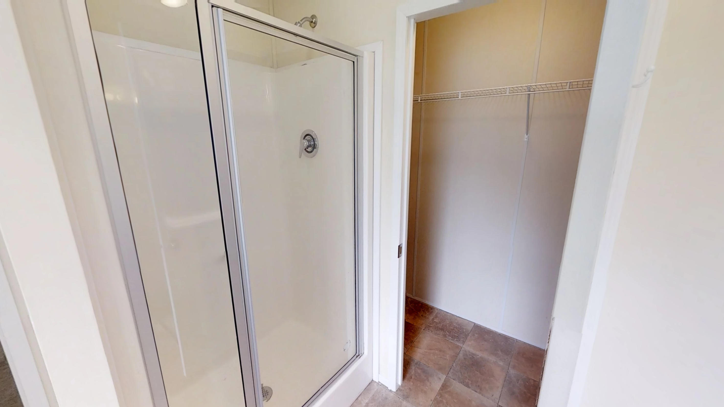 1005 Carding Machine Road Loudon, TN 37774 - Photo 20 of 36 Master Bath