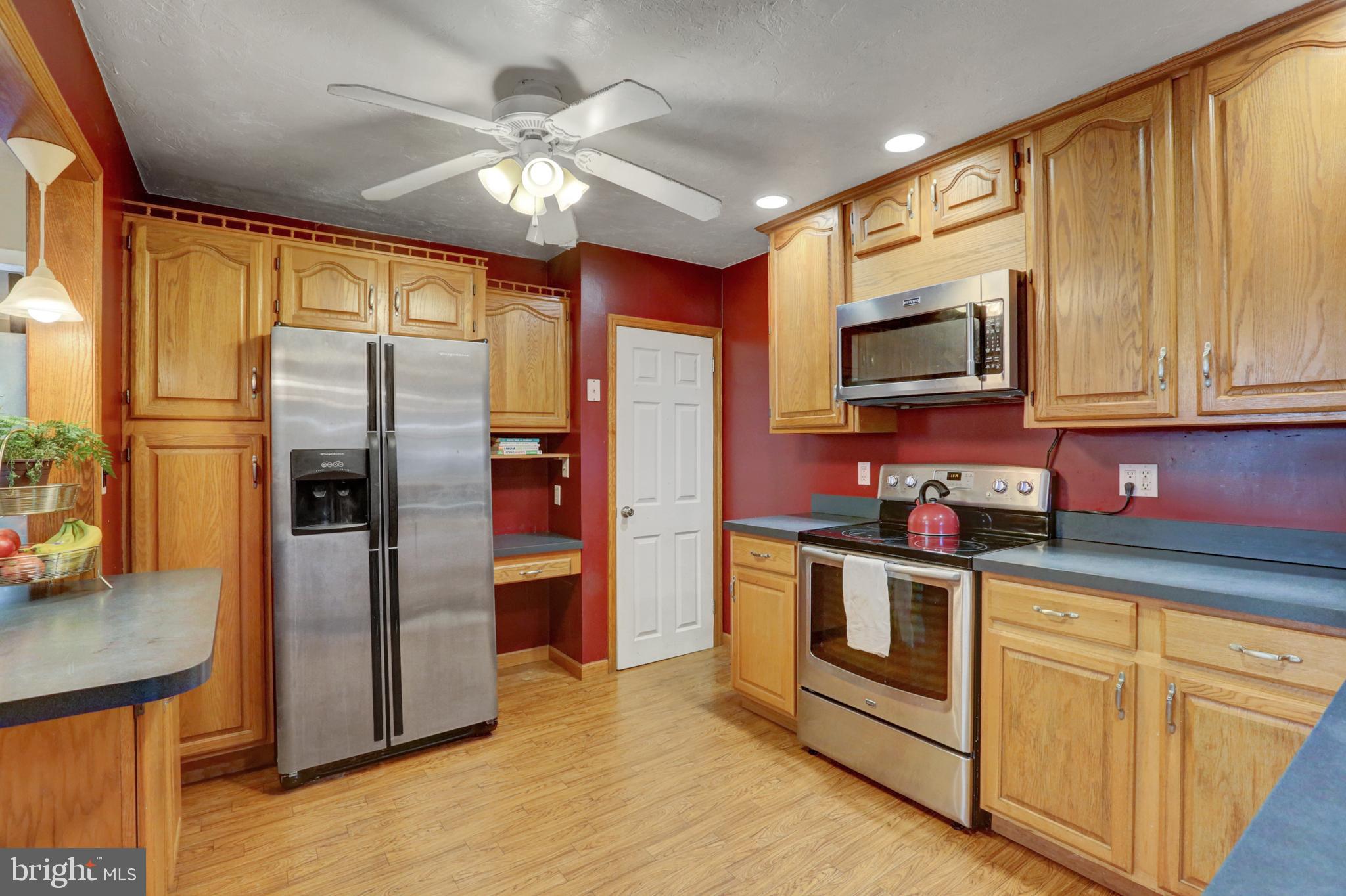 539 Spring Avenue Lititz, PA 17543 - Photo 12 of 51