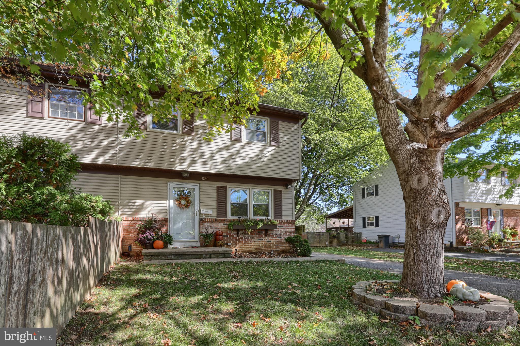 539 Spring Avenue Lititz, PA 17543 - Photo 3 of 51