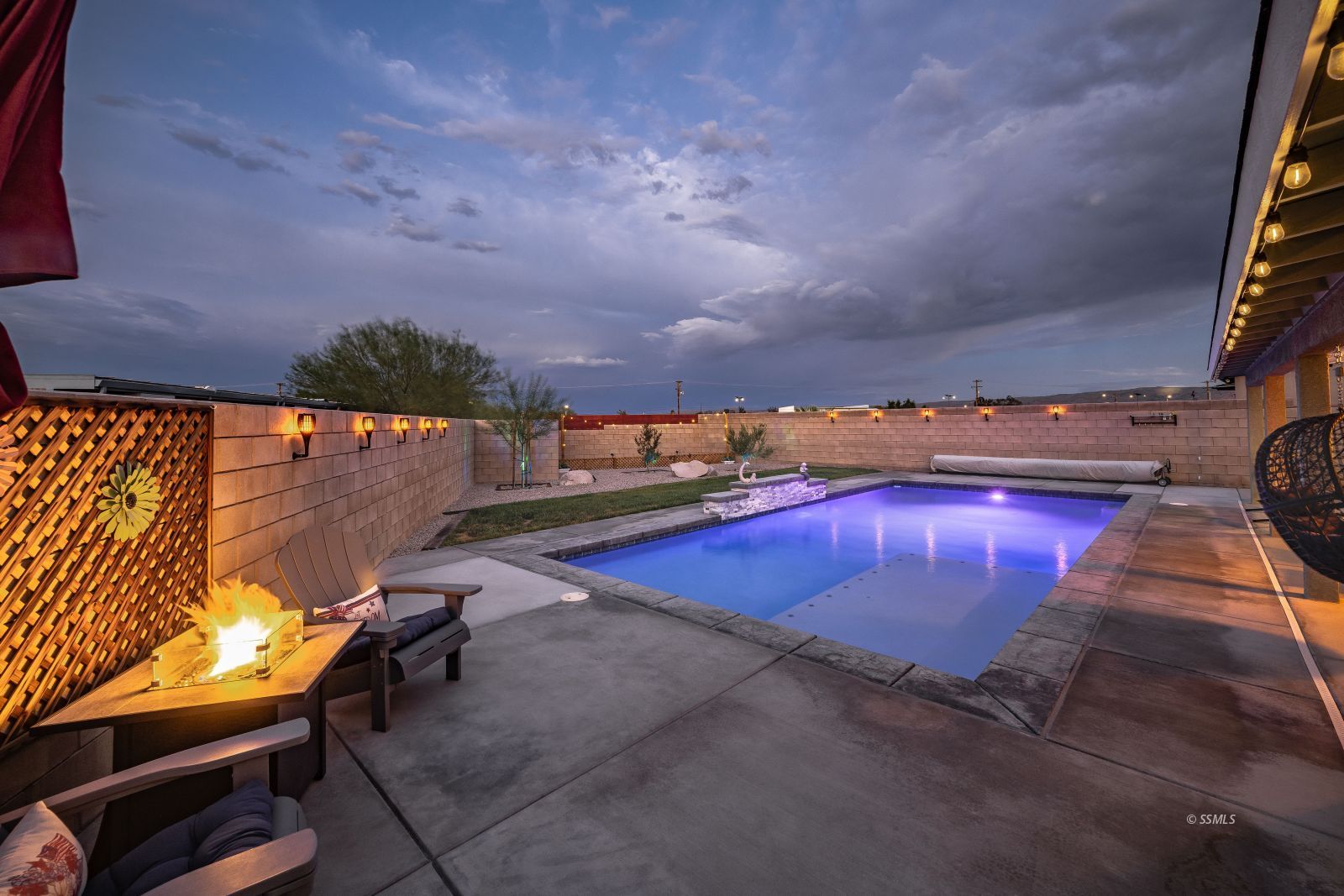 400 Acacia Street Ridgecrest, CA 93555 - Photo 38 of 45 an outdoor space with seating