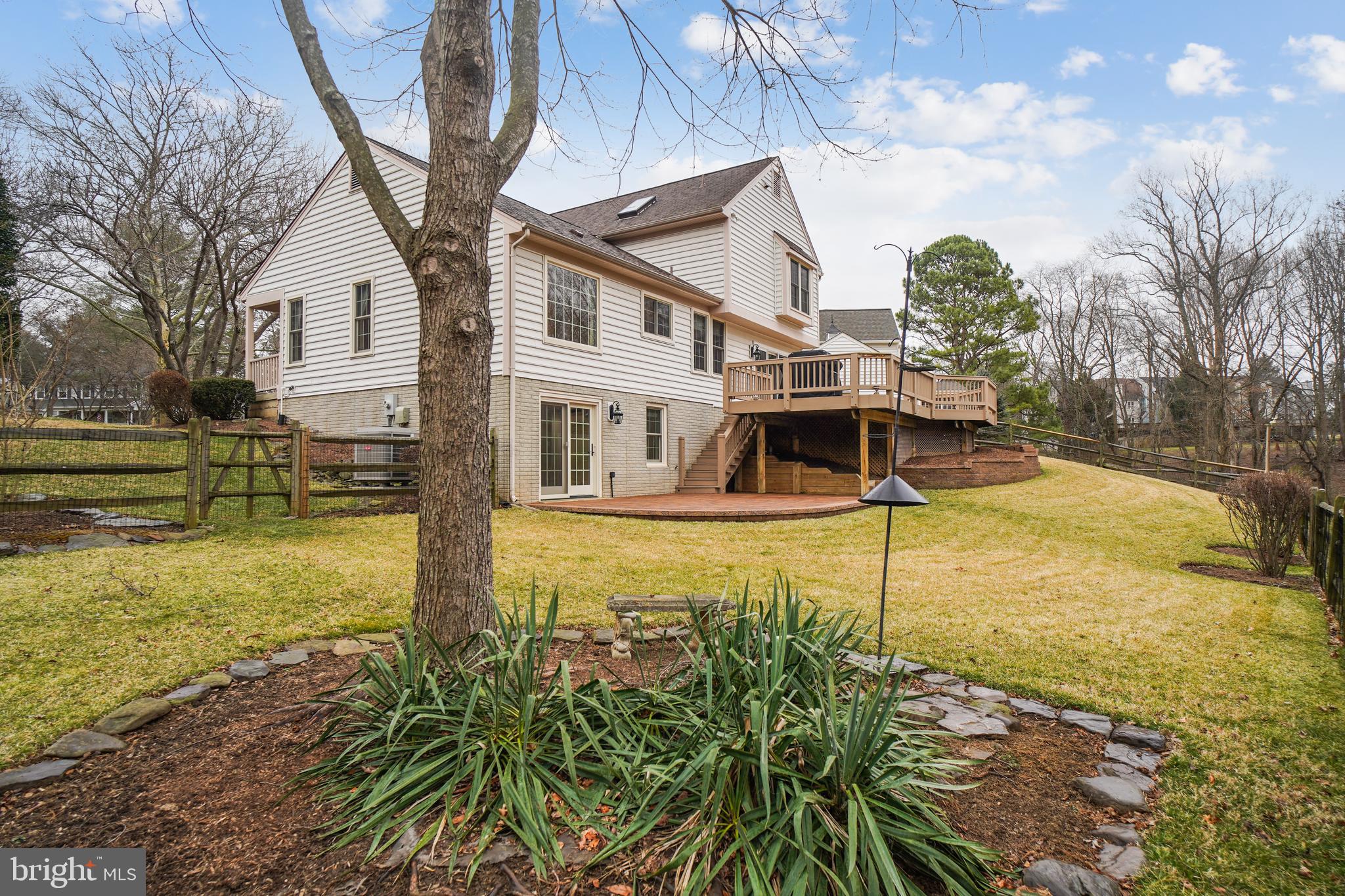 20657 Beaver Ridge Road Montgomery Village, MD 20886 - Photo 5 of 38 Gallery Image 5