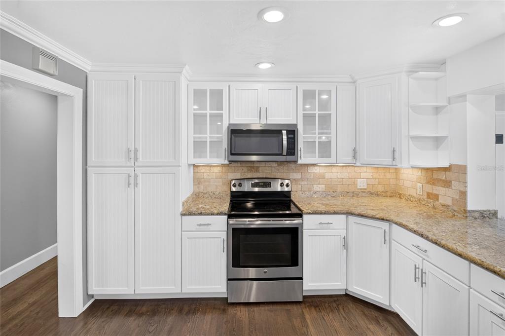 6420 Southwest 35th Way Gainesville, FL 32608 - Photo 15 of 63