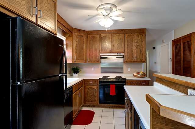 500 Mapleton Drive Greenville, SC 29607 - Photo 9 of 25