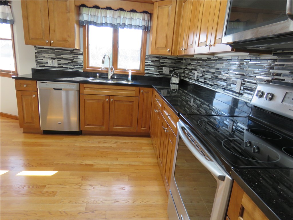 252 Golden Road Chili, NY 14624 - Photo 6 of 32