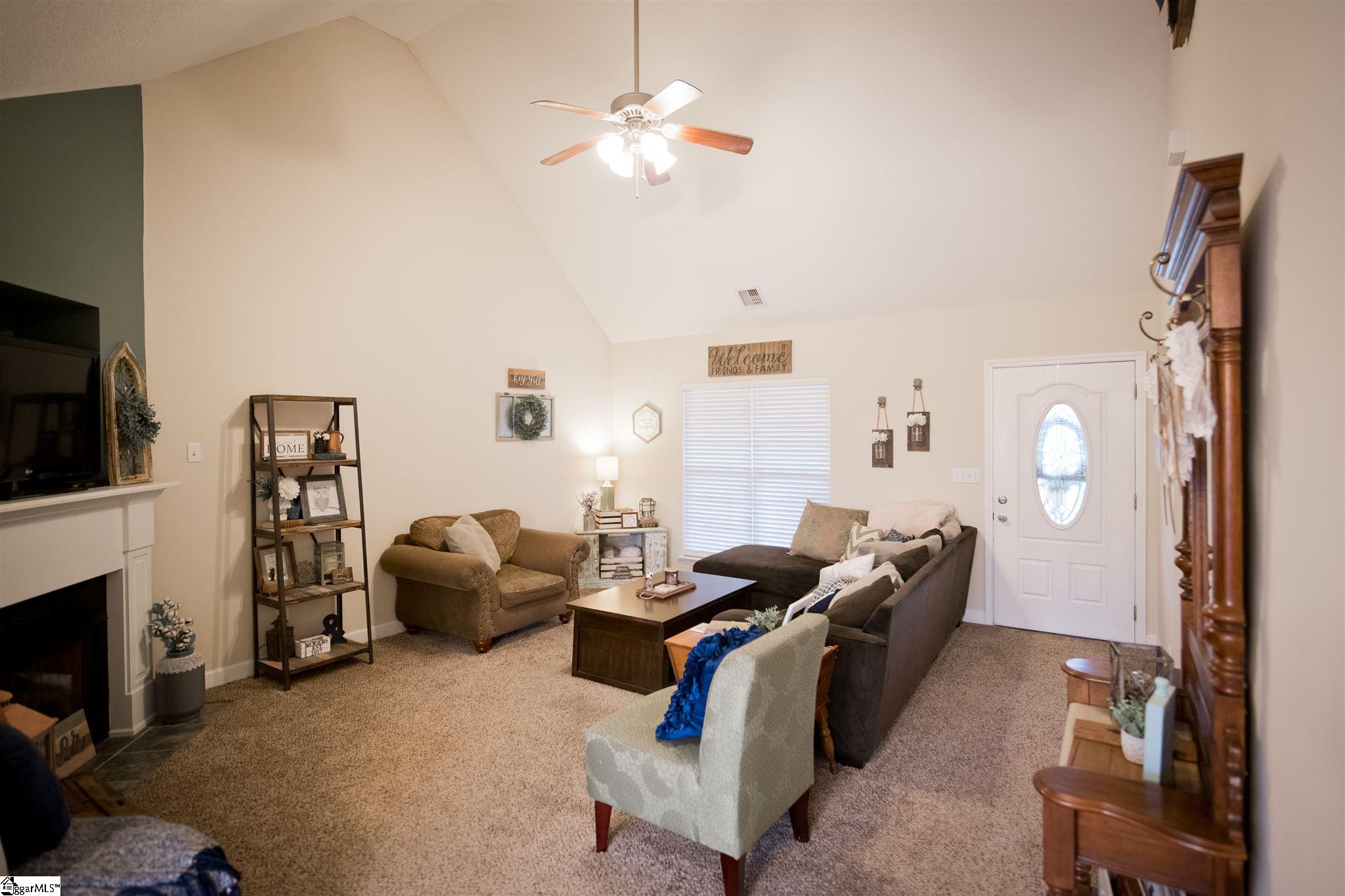 348 Split Oak Lane Inman, SC 29349 - Photo 2 of 20
