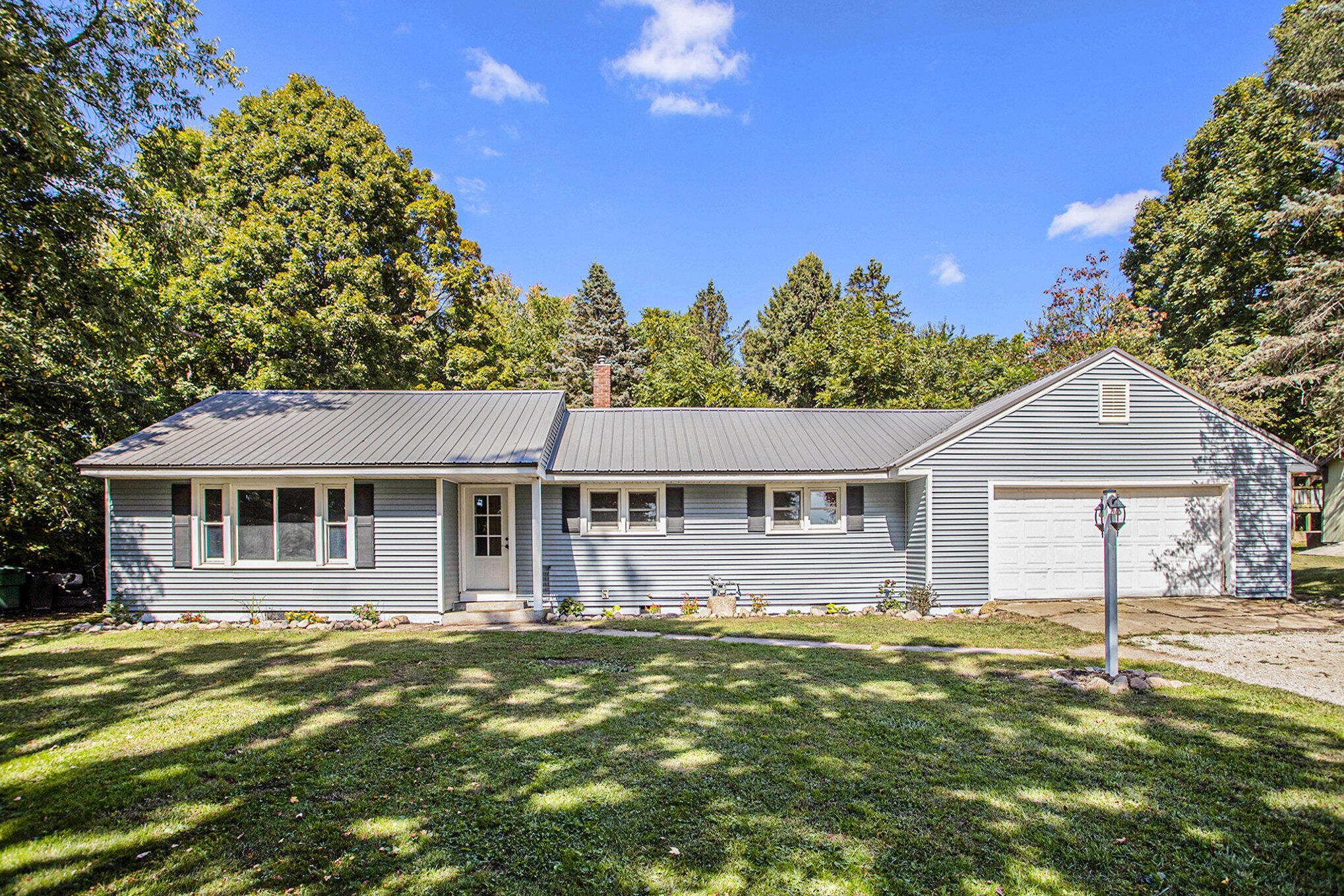 1349 East Pifer Road Dowling, MI 49050 - Photo 1 of 17 001__90a3589_268