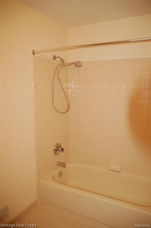 2188 Rochelle Park Drive Rochester, MI 48309 - Photo 23 of 31