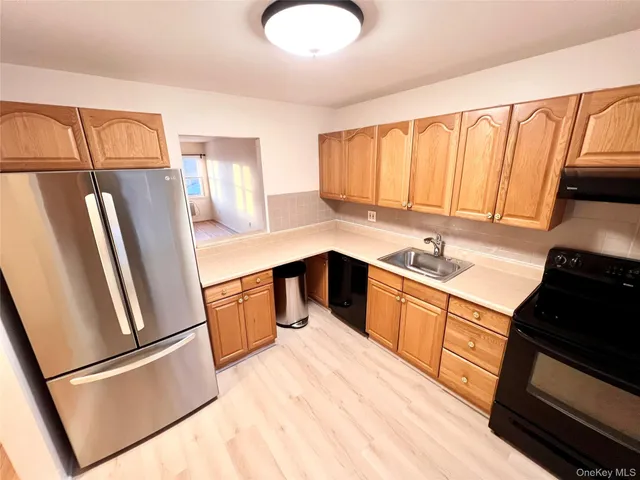 $3,200 | 130 Glenwood Avenue, Unit 67, Yonkers, NY 10703