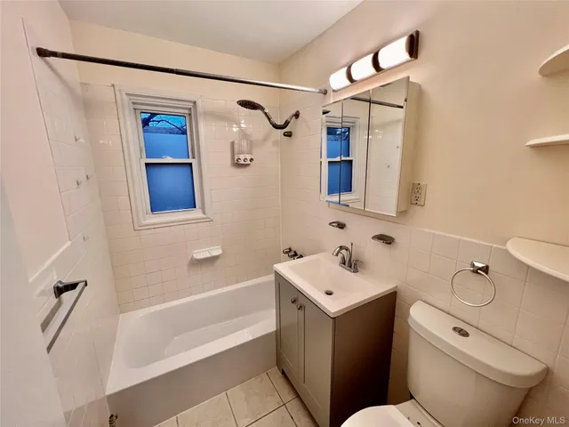 $3,200 | 130 Glenwood Avenue, Unit 67, Yonkers, NY 10703