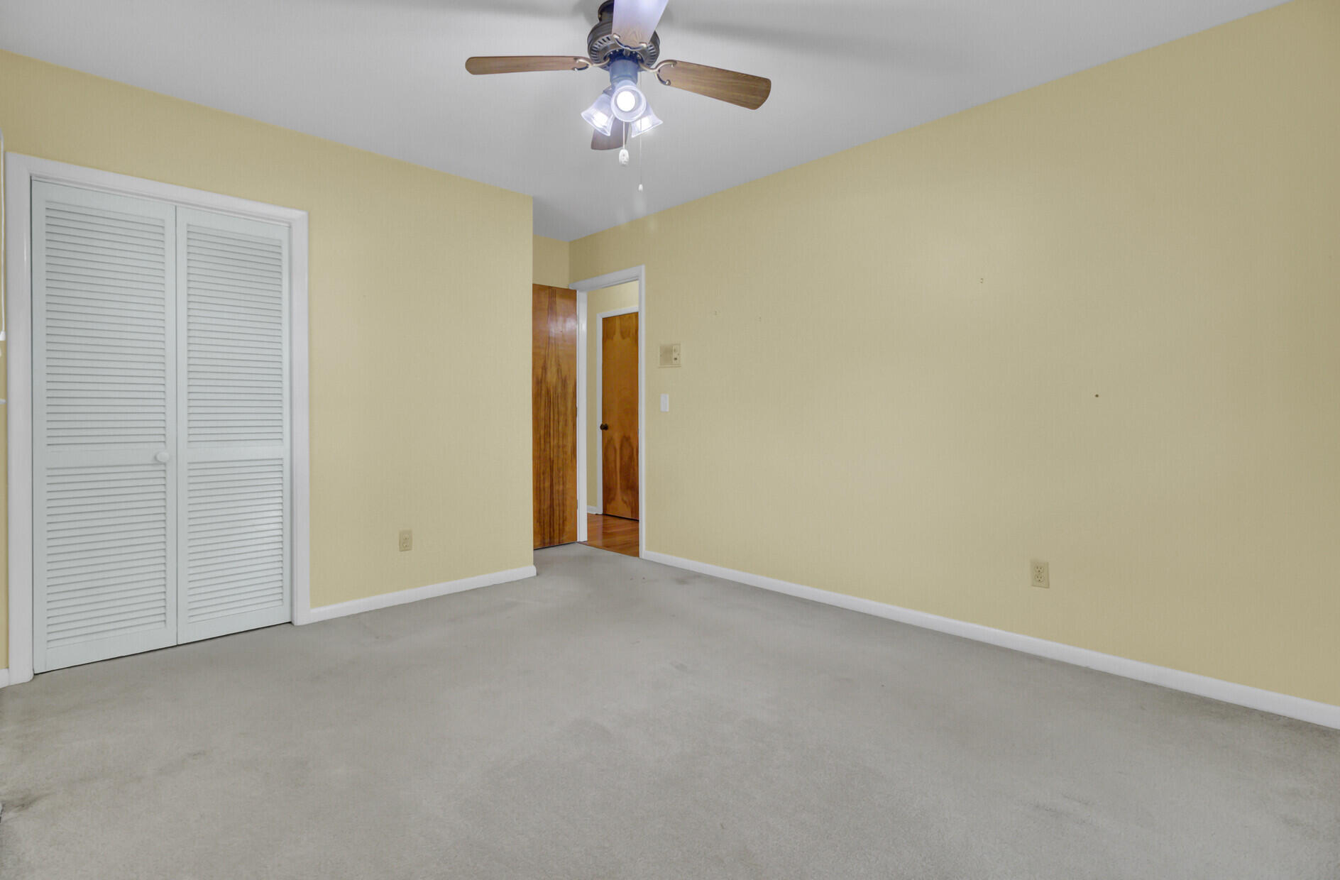 300 Grouse Road Summerville, SC 29485 - Photo 31 of 47 Bedroom 3