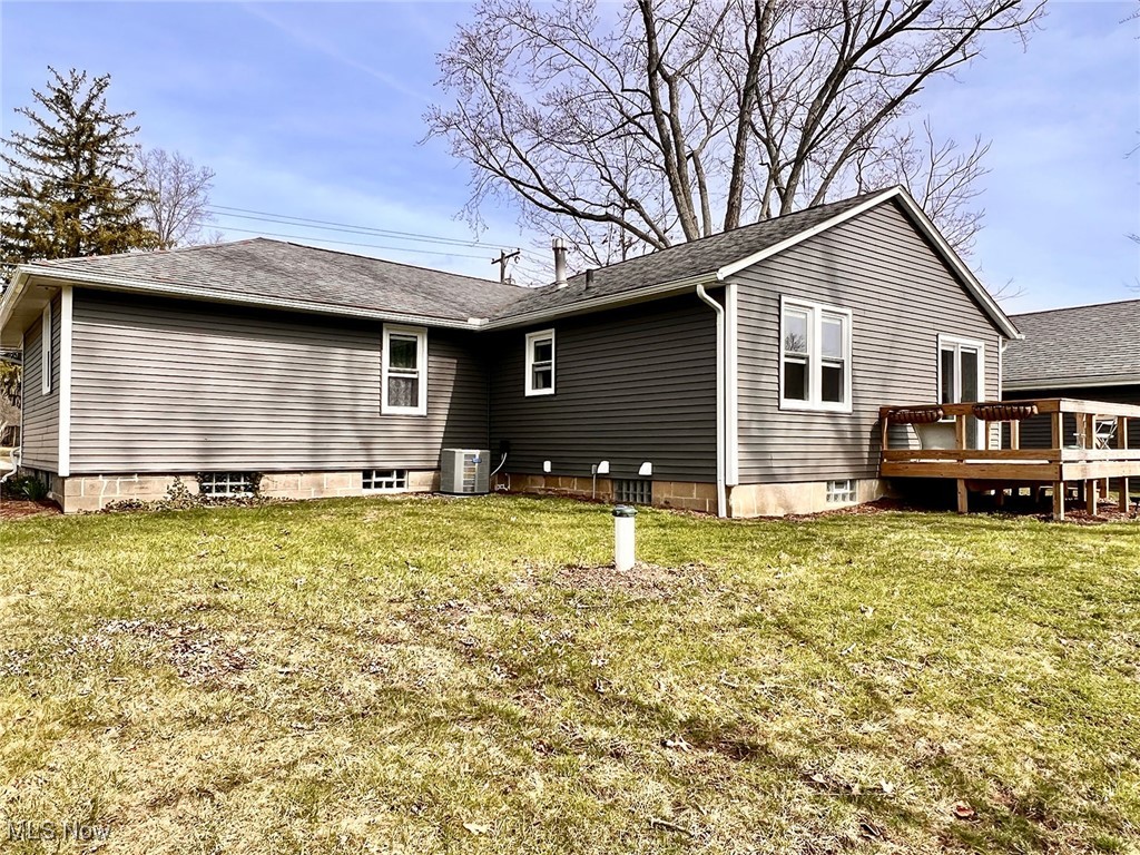 1572 Krumroy Road Akron, OH 44306 - Photo 25 of 30
