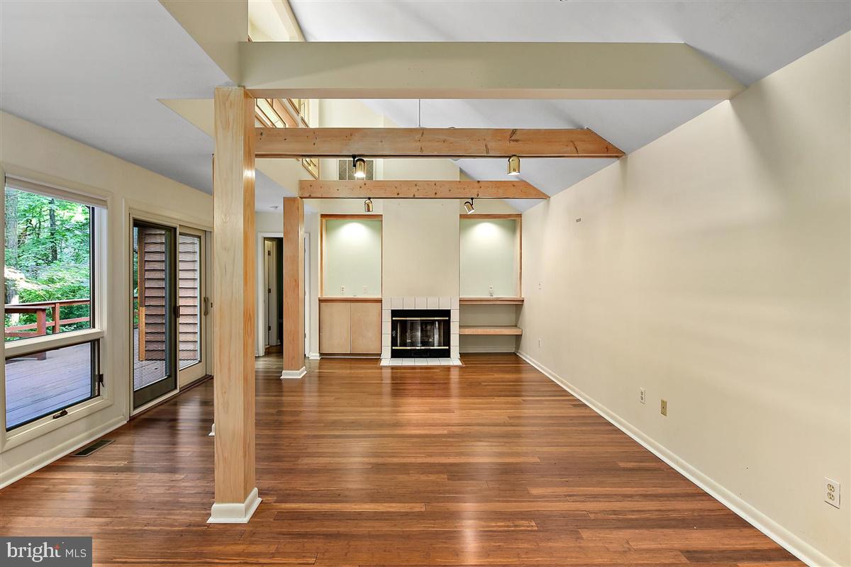 180 Windjammer Road Ocean Pines, MD 21811 - Photo 4 of 47 Living room