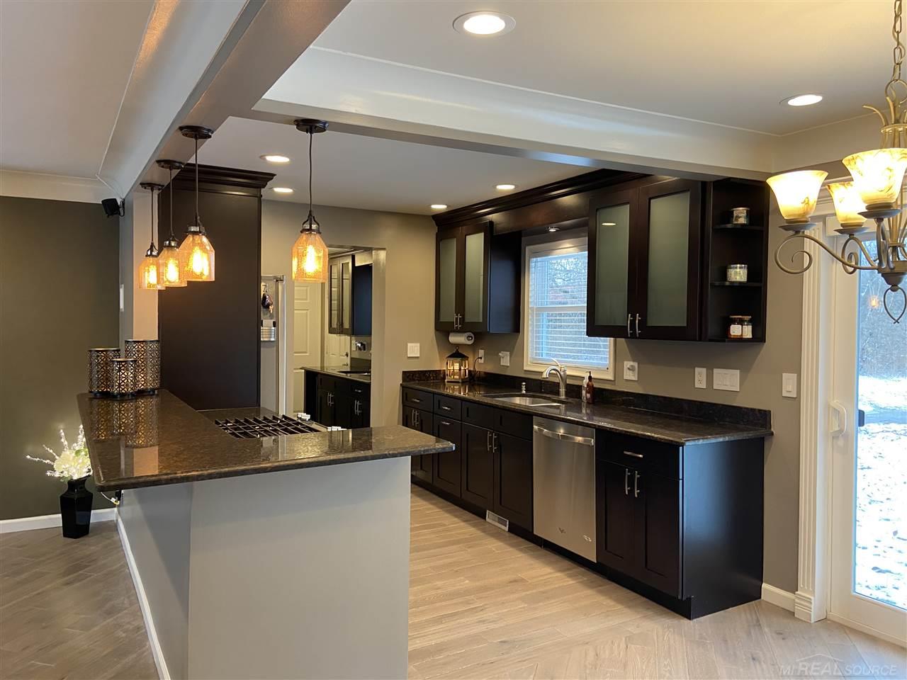 37510 Utica Road Sterling Heights, MI 48312 - Photo 5 of 13 Kitchen
