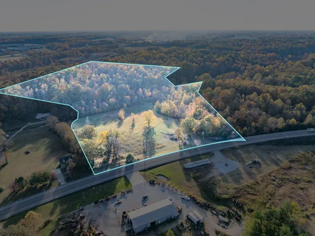 a view of sitting area