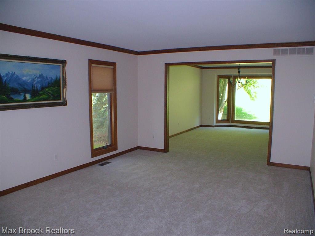2817 Eagle Drive Rochester Hills, MI 48309 - Photo 12 of 31