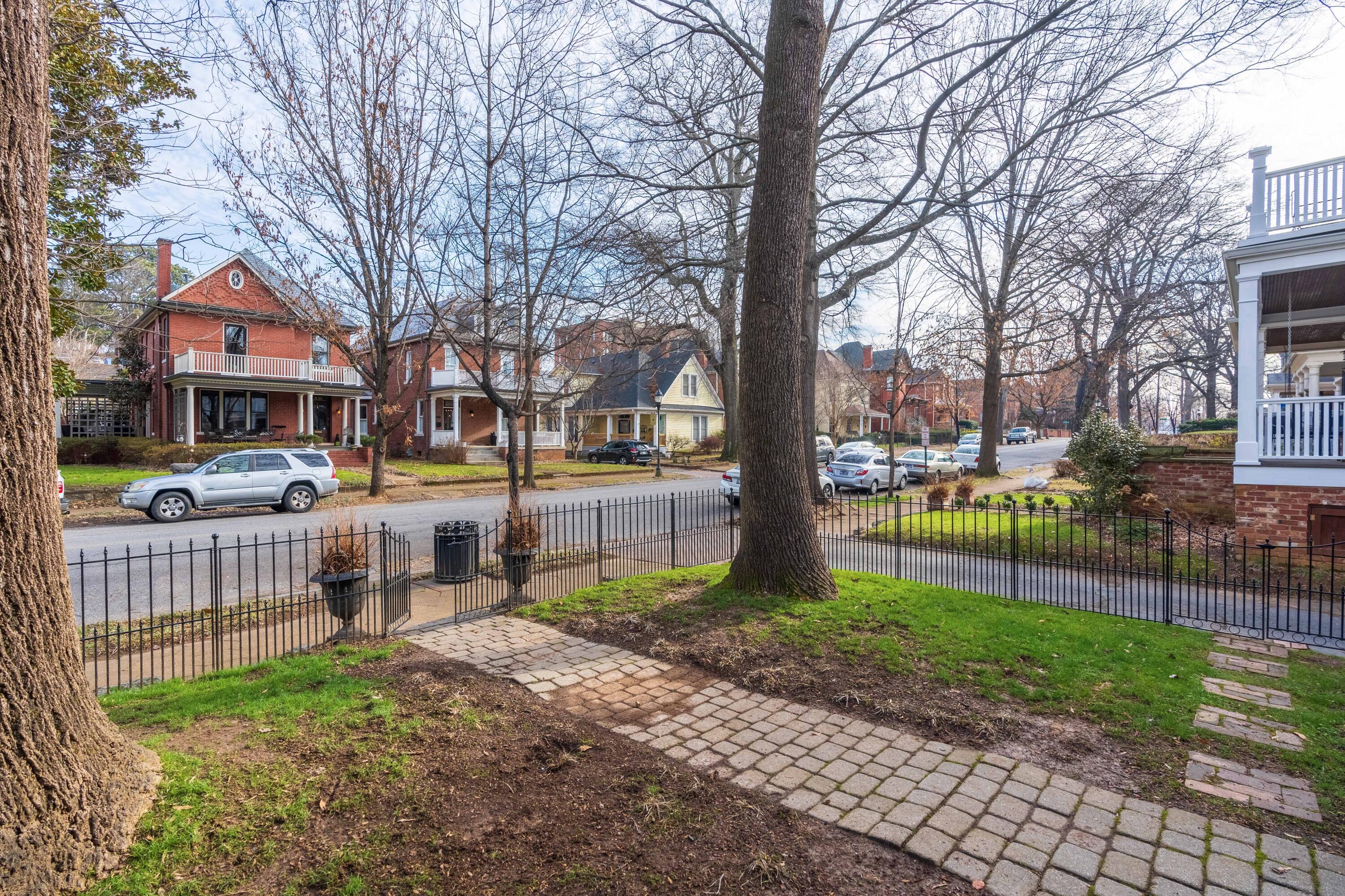 854 Oak Street Chattanooga, TN 37403 - Photo 3 of 45 07 - 854 Oak St - Exteriors