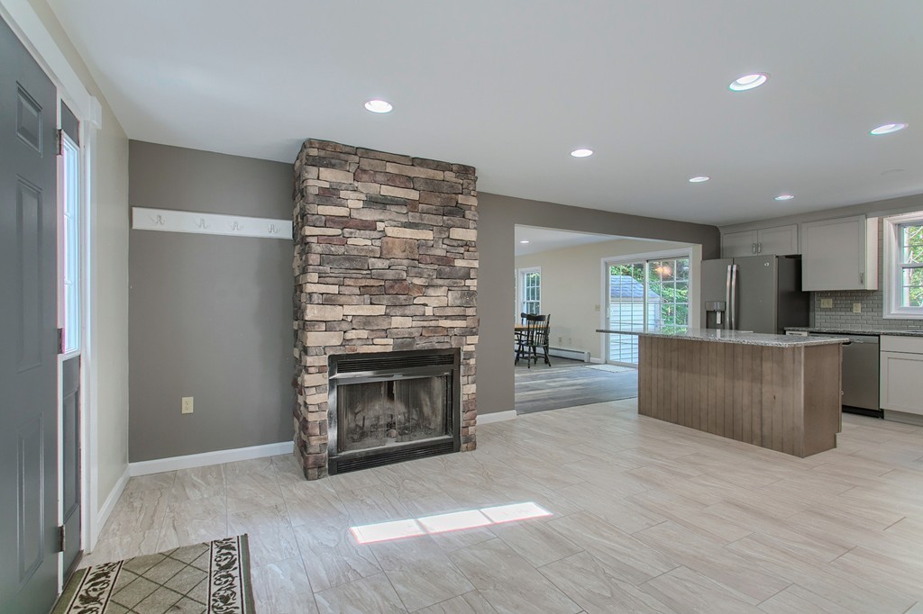 166 Mill Glen Road Winchendon, MA 01475 - Photo 4 of 29 Gallery Image 4