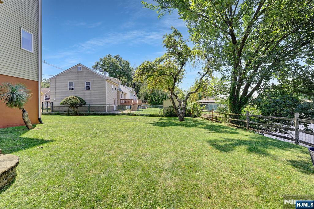 376 Riverside Avenue Rutherford, NJ 07070 - Photo 45 of 50 Gallery Image 45