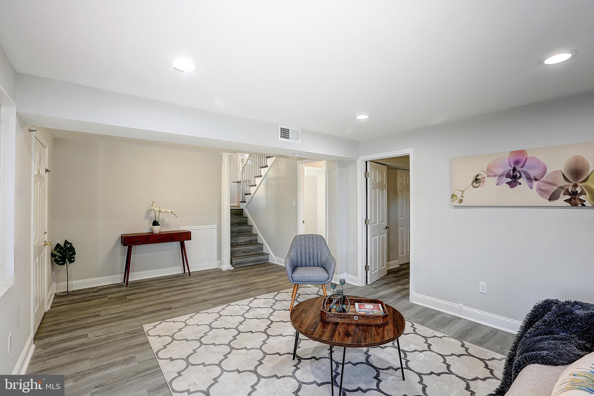 4109 Ferrara Drive Silver Spring, MD 20906 - Photo 15 of 37 Living Room
