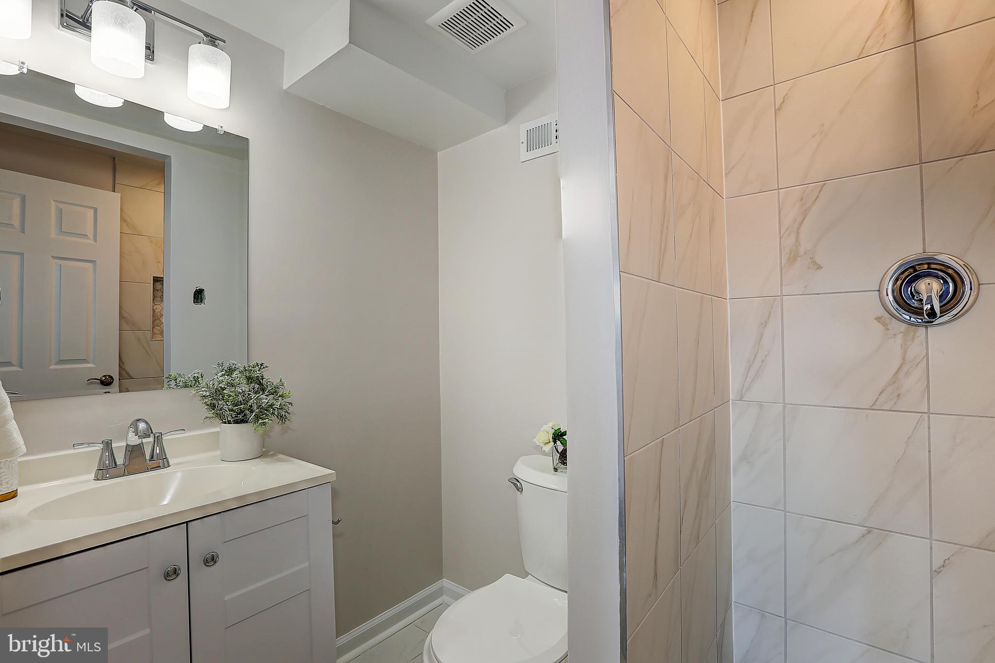 4109 Ferrara Drive Silver Spring, MD 20906 - Photo 21 of 37 Bathroom 2