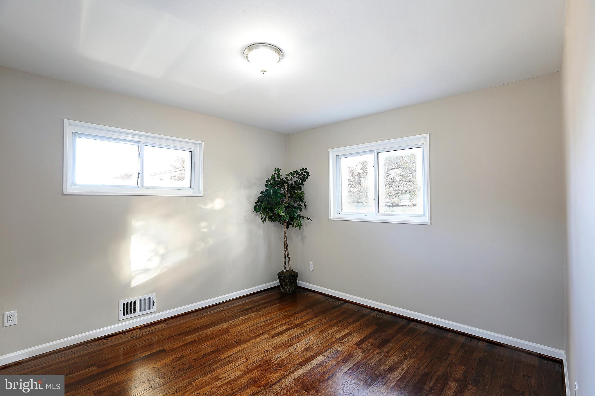 4109 Ferrara Drive Silver Spring, MD 20906 - Photo 26 of 37 Bedroom 2
