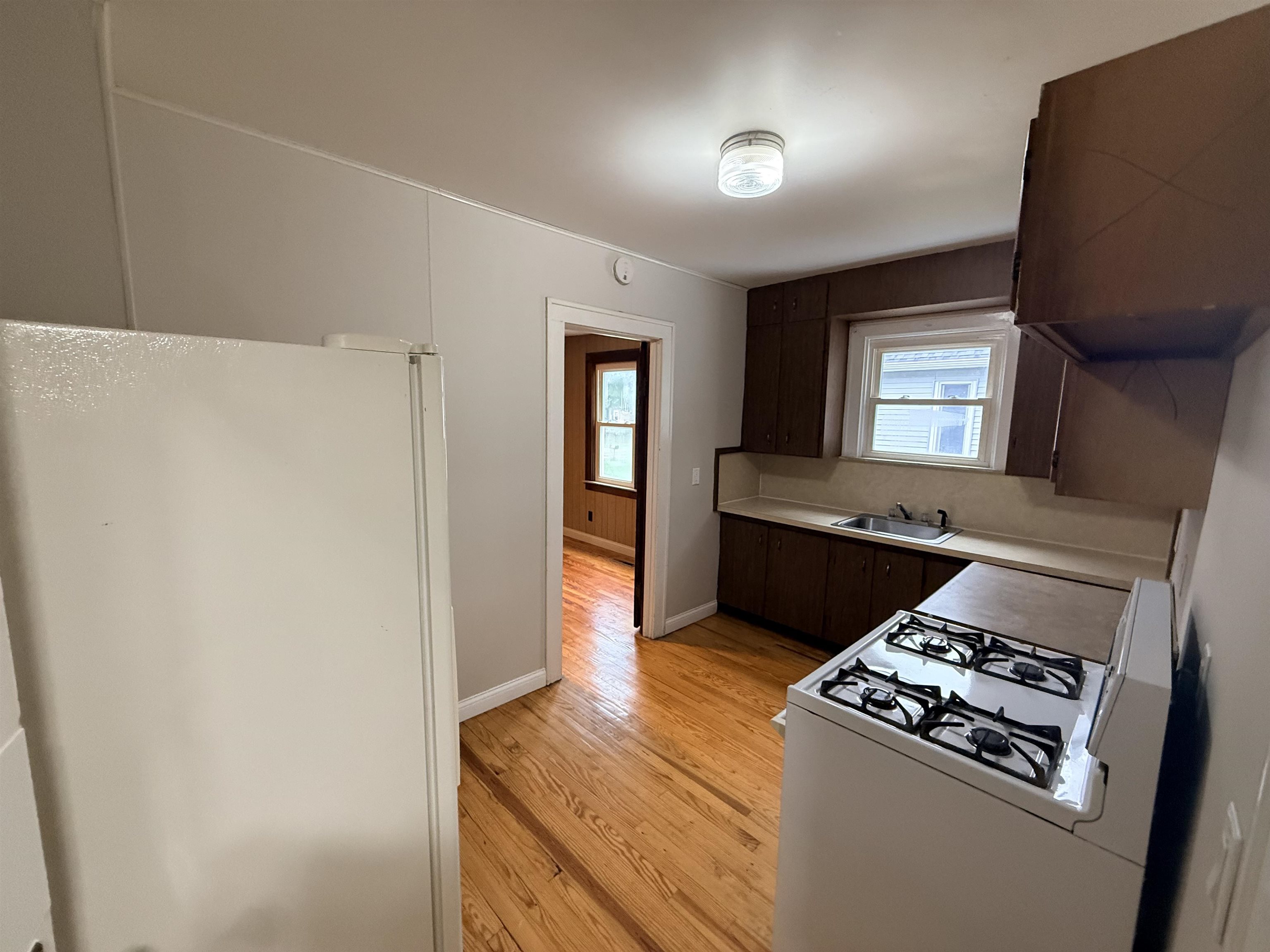 409 Harvard Street Bay City, MI 48708 - Photo 3 of 23