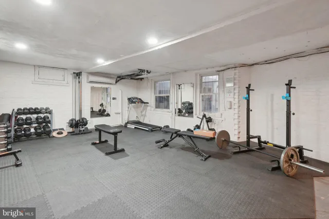 $189,000 | 1300 Massachusetts Avenue Northwest, Unit 205, Washington, DC 20005