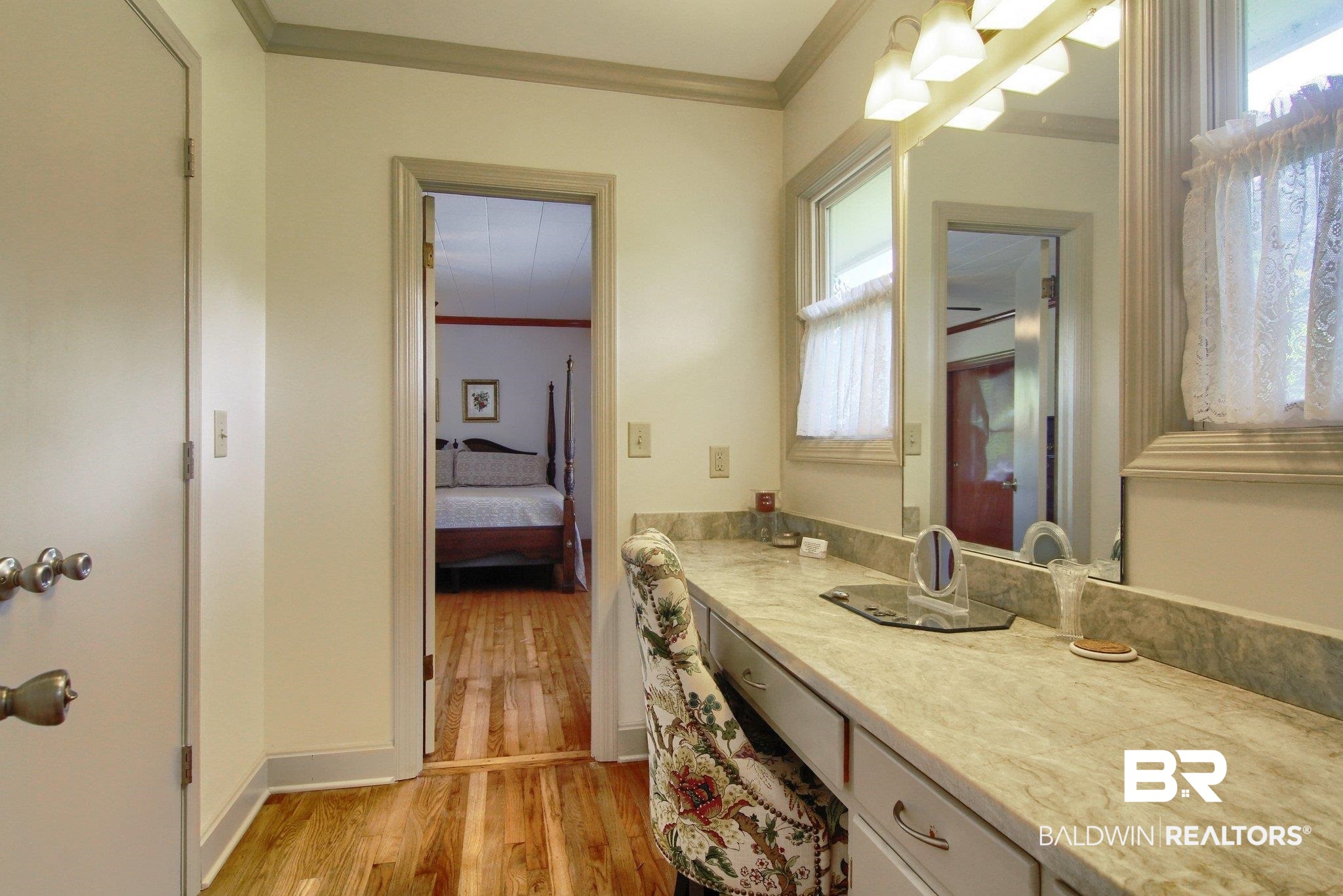 11680 Magnolia Street South Magnolia Springs, AL 36555 - Photo 16 of 23 Dressing Room