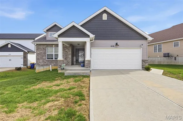 $320,000 | 1519 Burrwyck Lane, Herculaneum, MO 63048