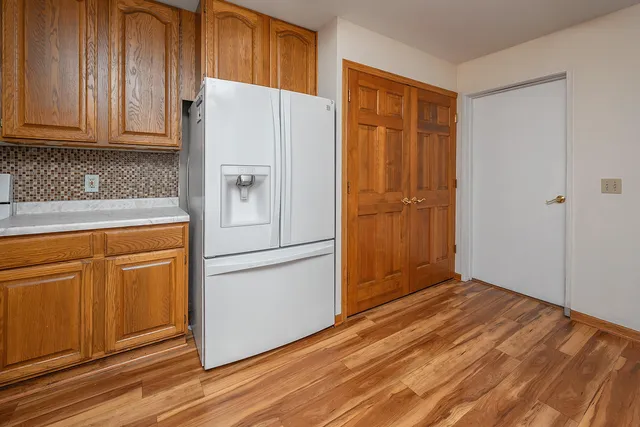 $270,000 | 653 Hartford Square, Hartford, WI 53027