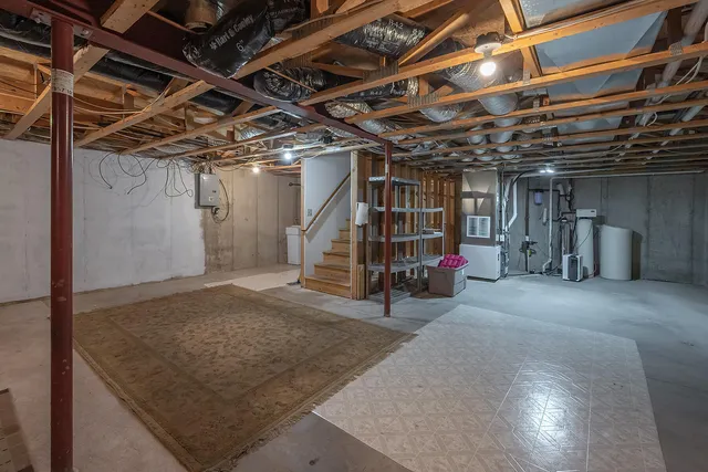 $270,000 | 653 Hartford Square, Hartford, WI 53027