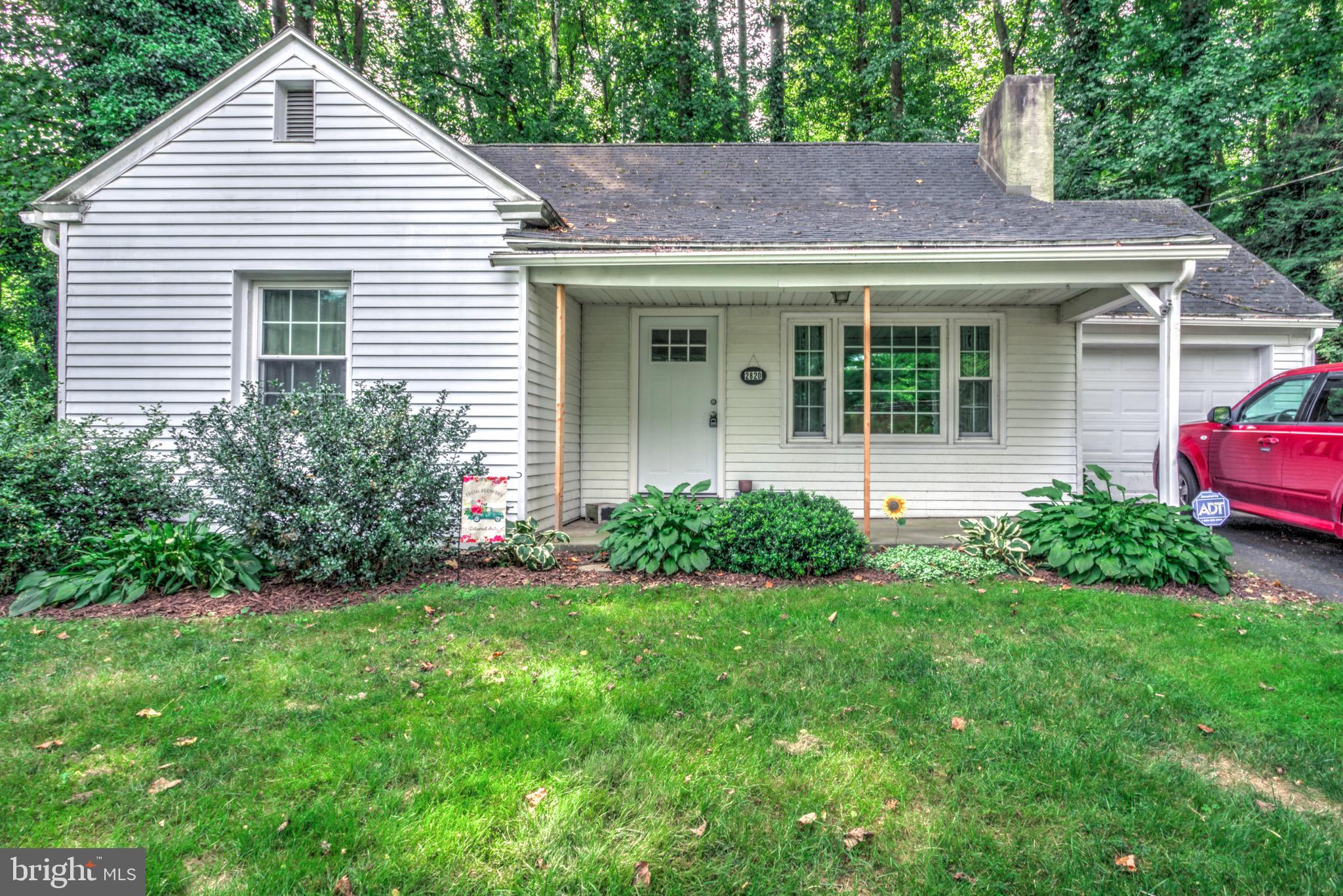 2820 Spring Valley Road Lancaster, PA 17601 - Photo 2 of 38 Gallery Image 2