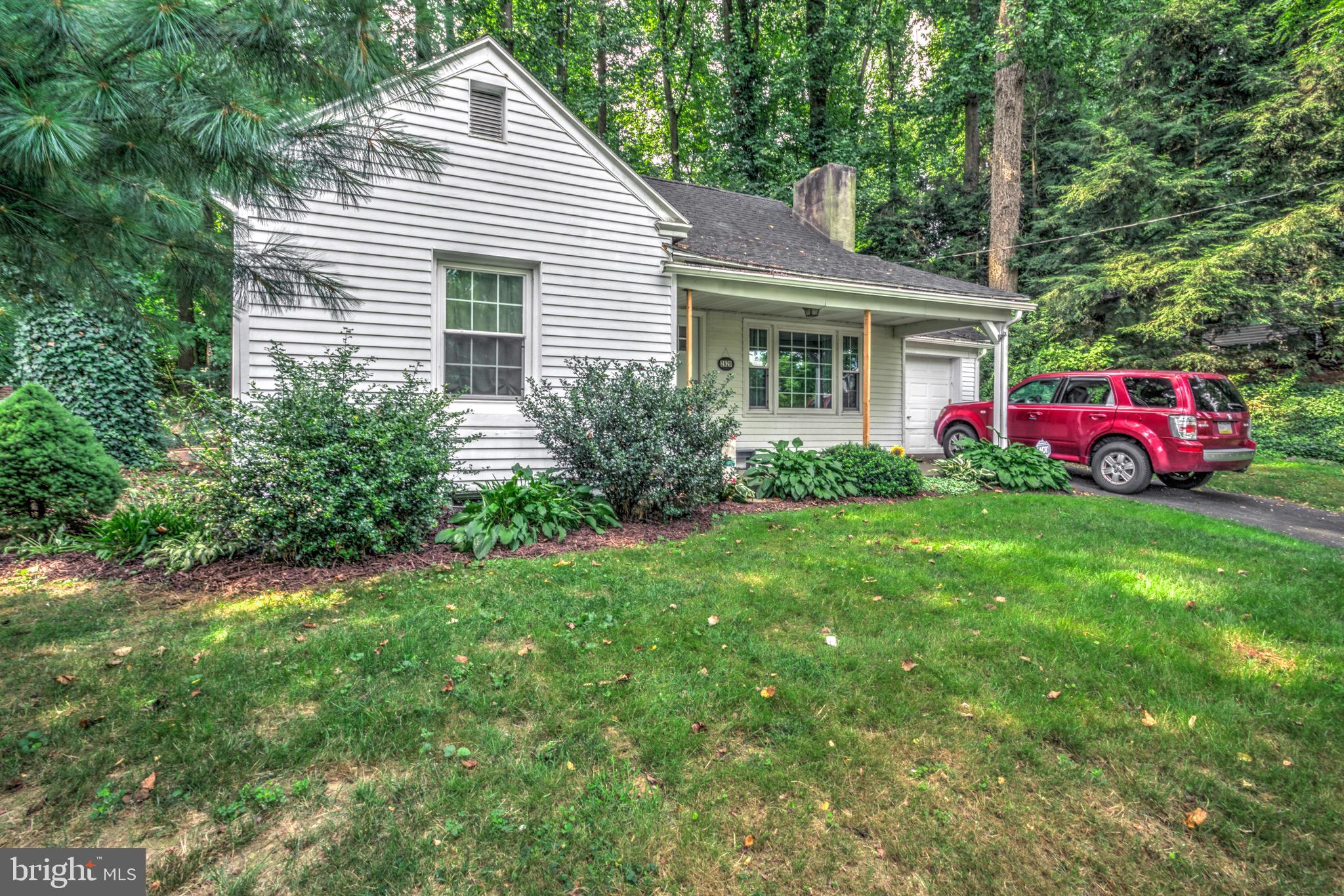2820 Spring Valley Road Lancaster, PA 17601 - Photo 5 of 38 Gallery Image 5
