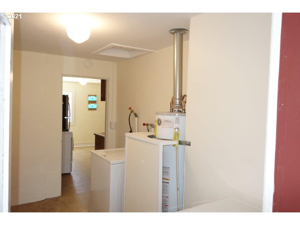 828 Northwest Loop Road White Salmon, WA 98672 - Photo 18 of 32 Gallery Image 18