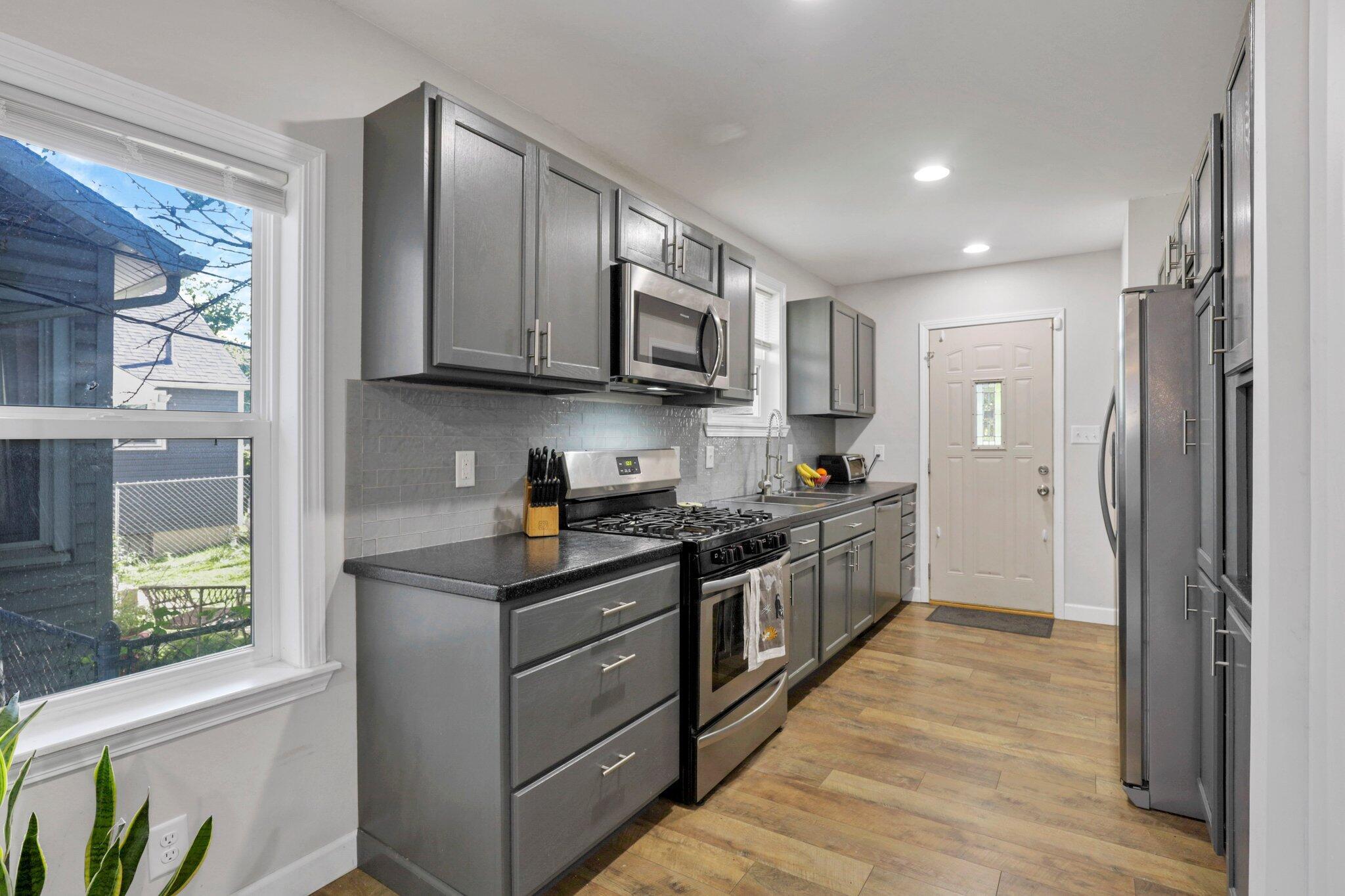 1305 Lockbourne Road Columbus, OH 43206 - Photo 7 of 26 Galley Kitchen, all stainless steel baby!