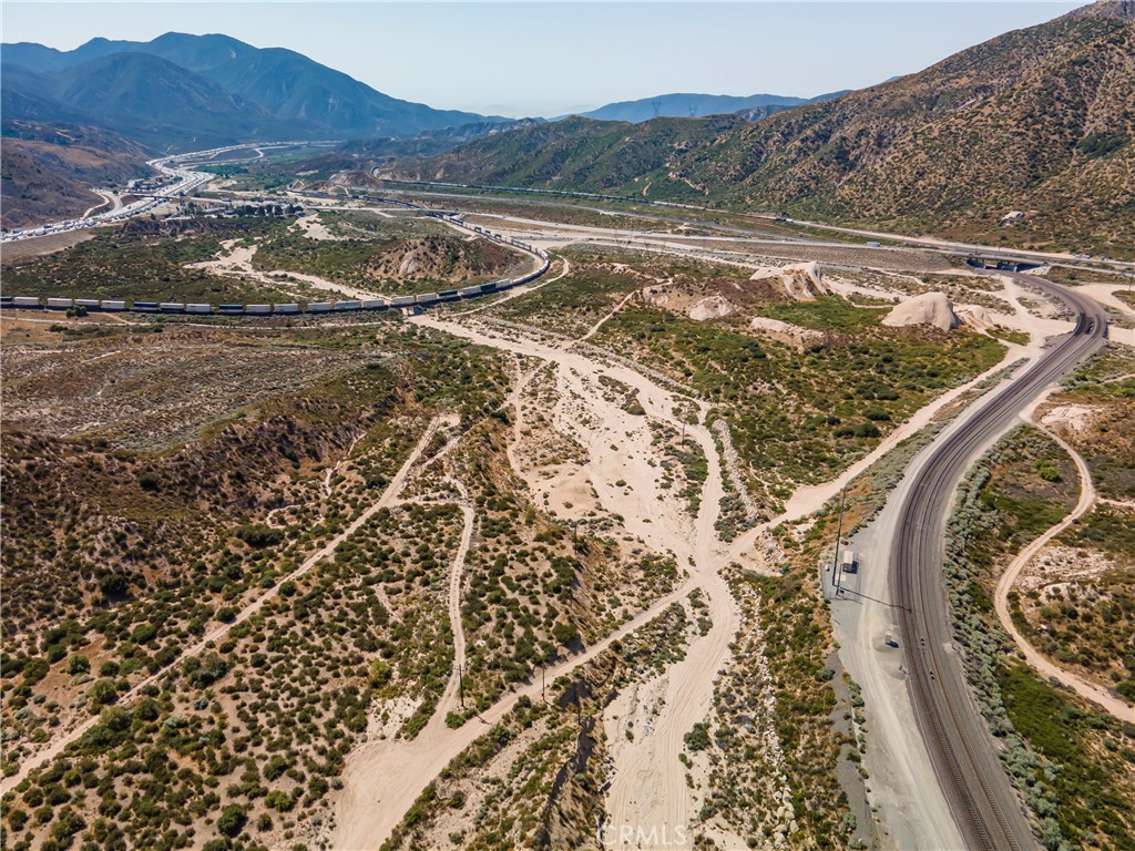 4292 Davis Ranch Road Phelan, CA 92371 - Photo 10 of 28