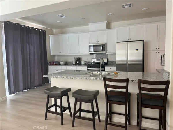 $2,500 | 11157 Cyn Cv Street, Victorville, CA 92392