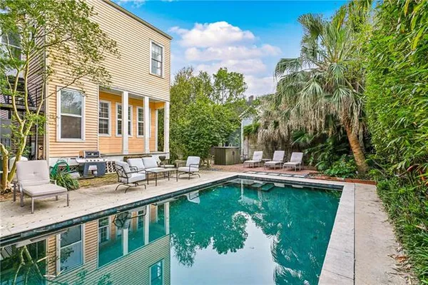 $1,895,000 | 2817 Chestnut Street, New Orleans, LA 70115