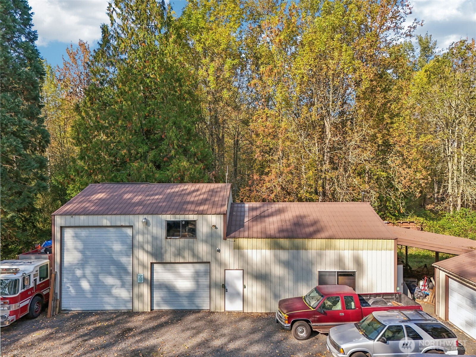 27515 Entwhistle Road East Buckley, WA 98321 - Photo 9 of 17 Gallery Image 9