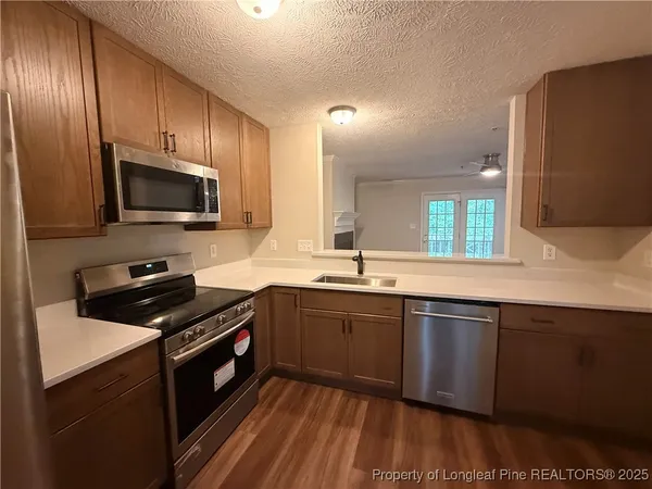 $1,390 | 412 Bubble Creek Court, Unit 2, Fayetteville, NC 28311