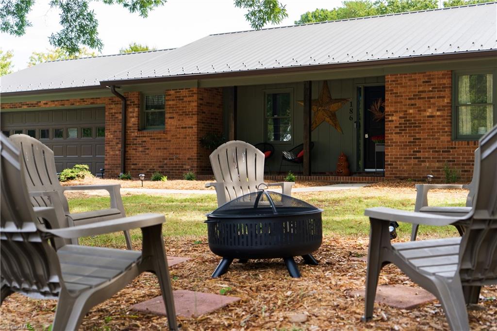 186 Farmstead Road Winston-Salem, NC 27107 - Photo 33 of 39 Gallery Image 33