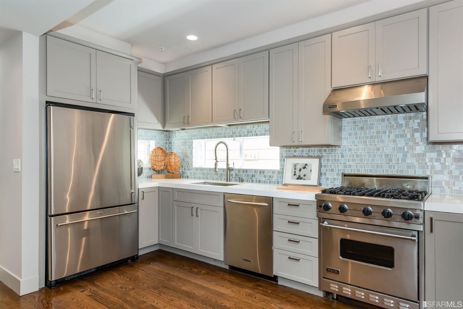 1070 Capp Street, Unit 2 San Francisco, CA 94110 - Photo 4 of 26