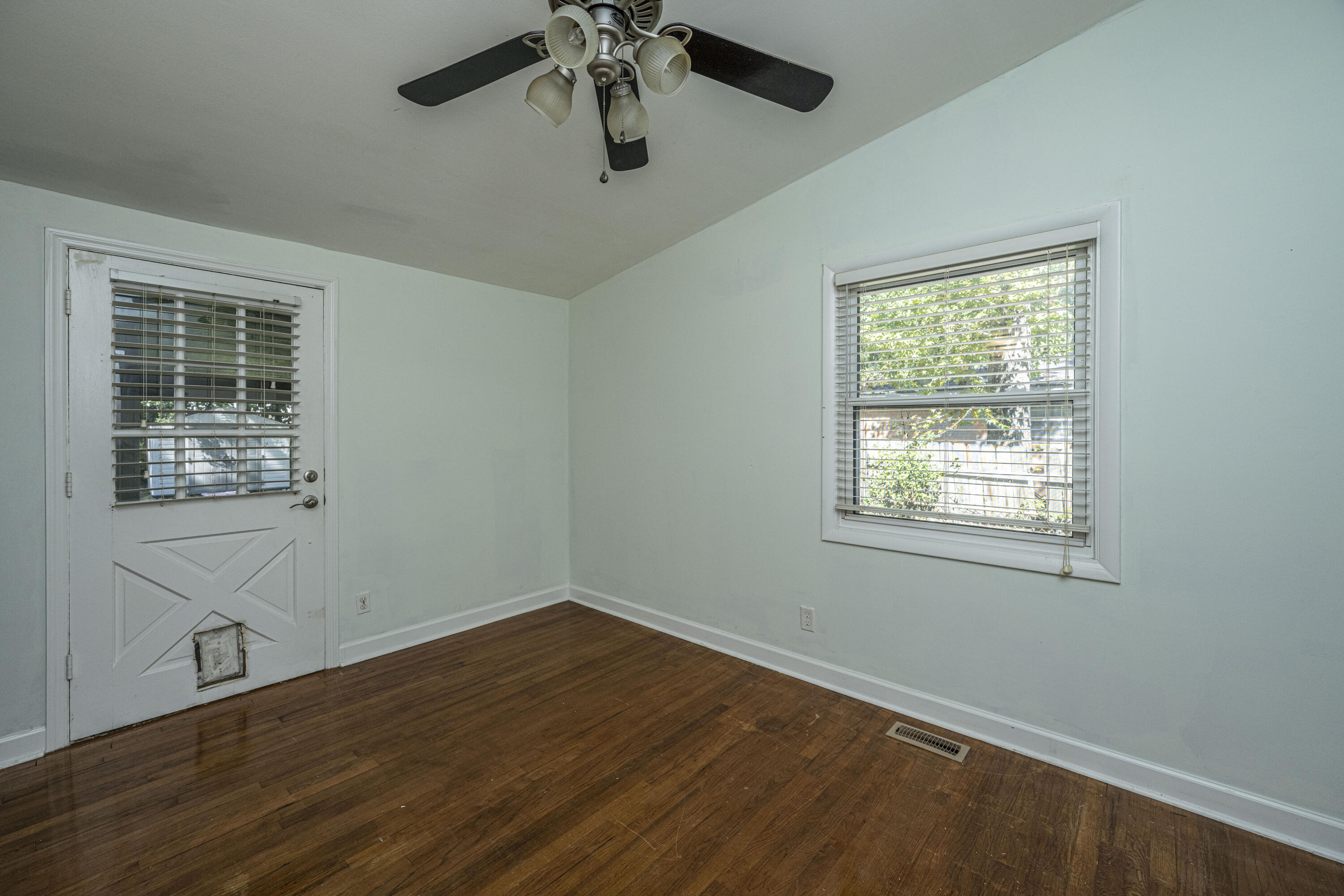 811 Savage Road Charleston, SC 29414 - Photo 17 of 36 811SavageRd21