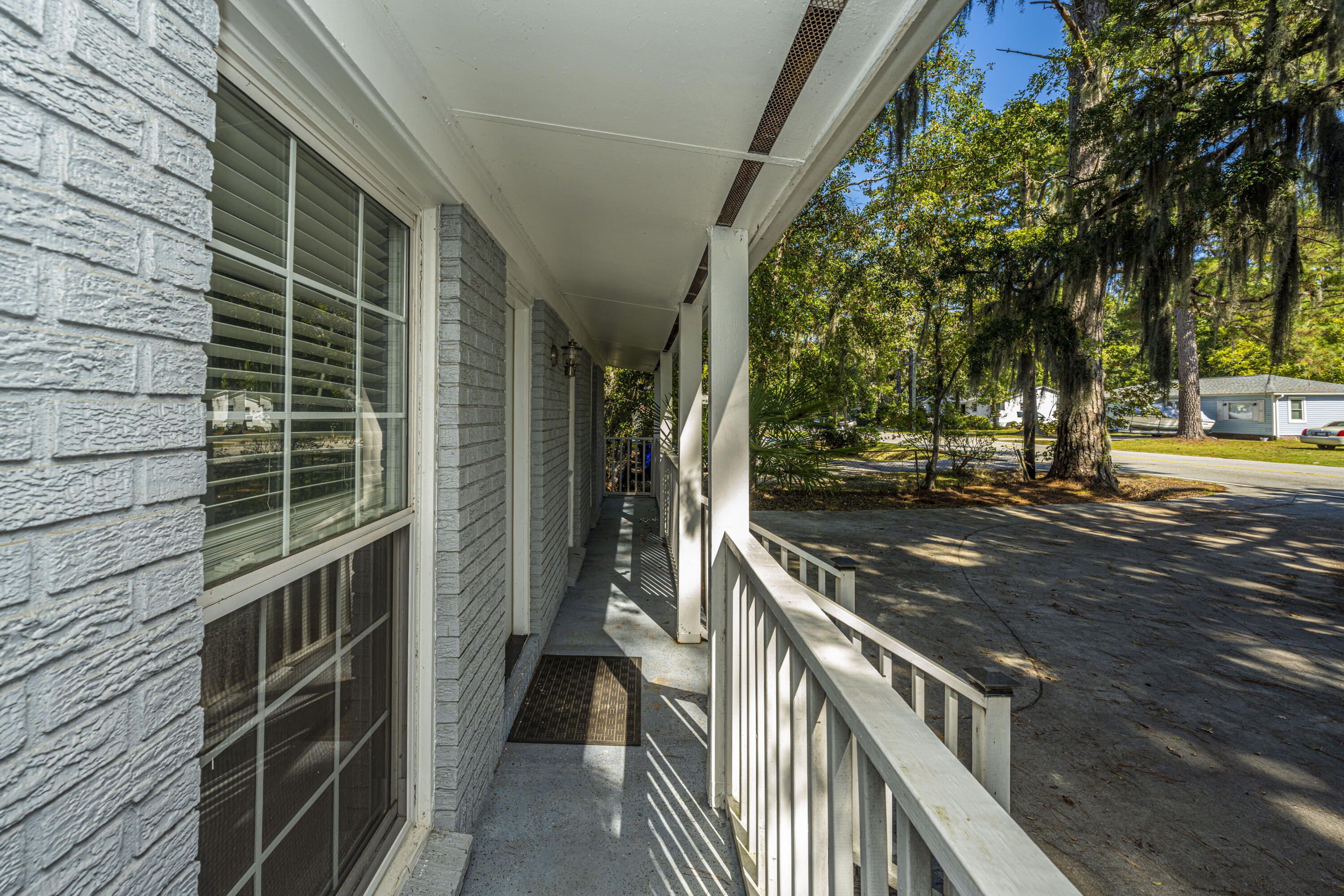 811 Savage Road Charleston, SC 29414 - Photo 3 of 36 811SavageRd05