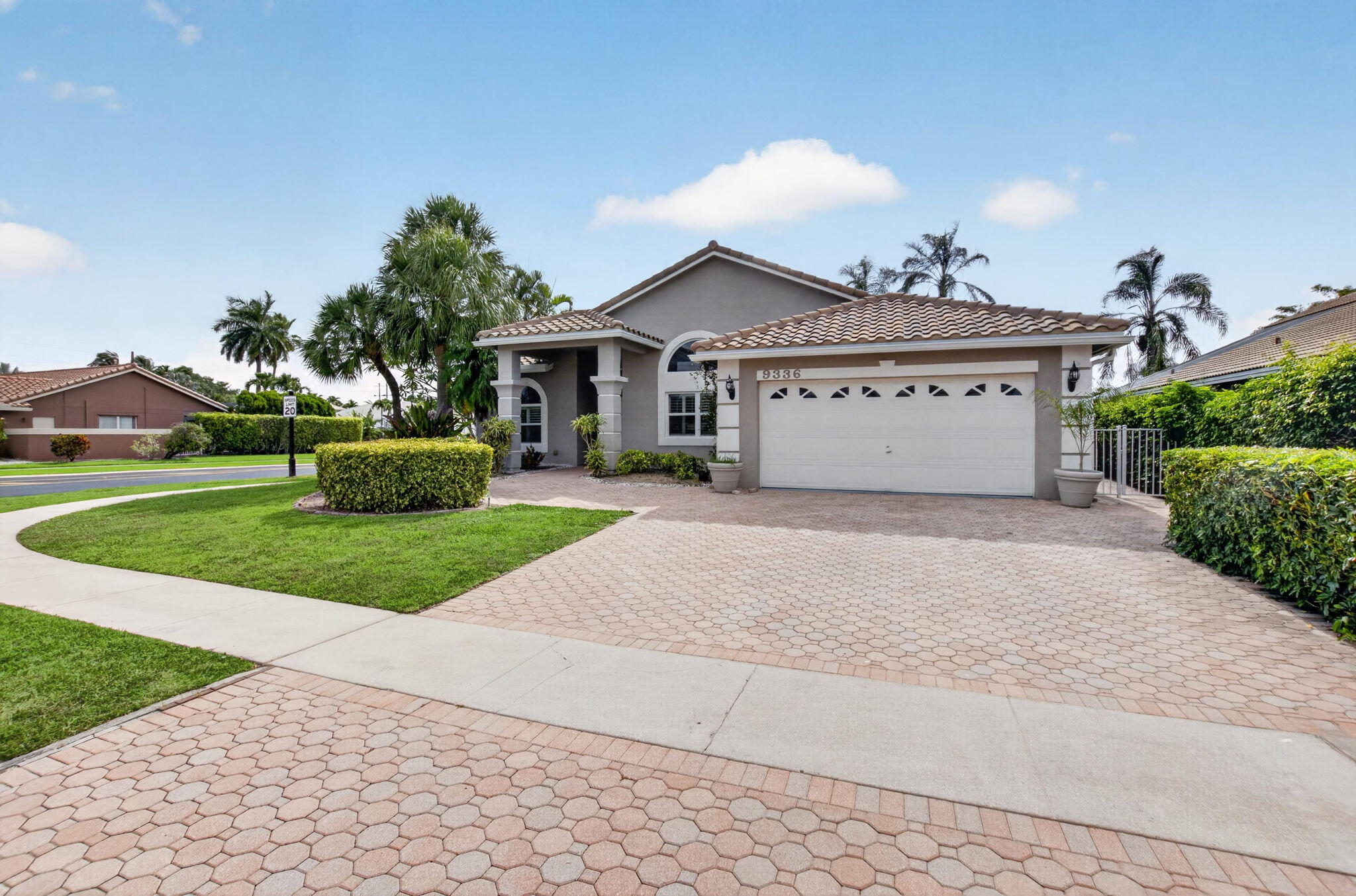 9336 Water Course Way Boynton Beach, FL 33437 - Photo 2 of 46 4-web-or-mls-DSC_9377