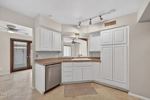 $449,900 | 5750 North 10th Street, Unit 5, Phoenix, AZ 85014