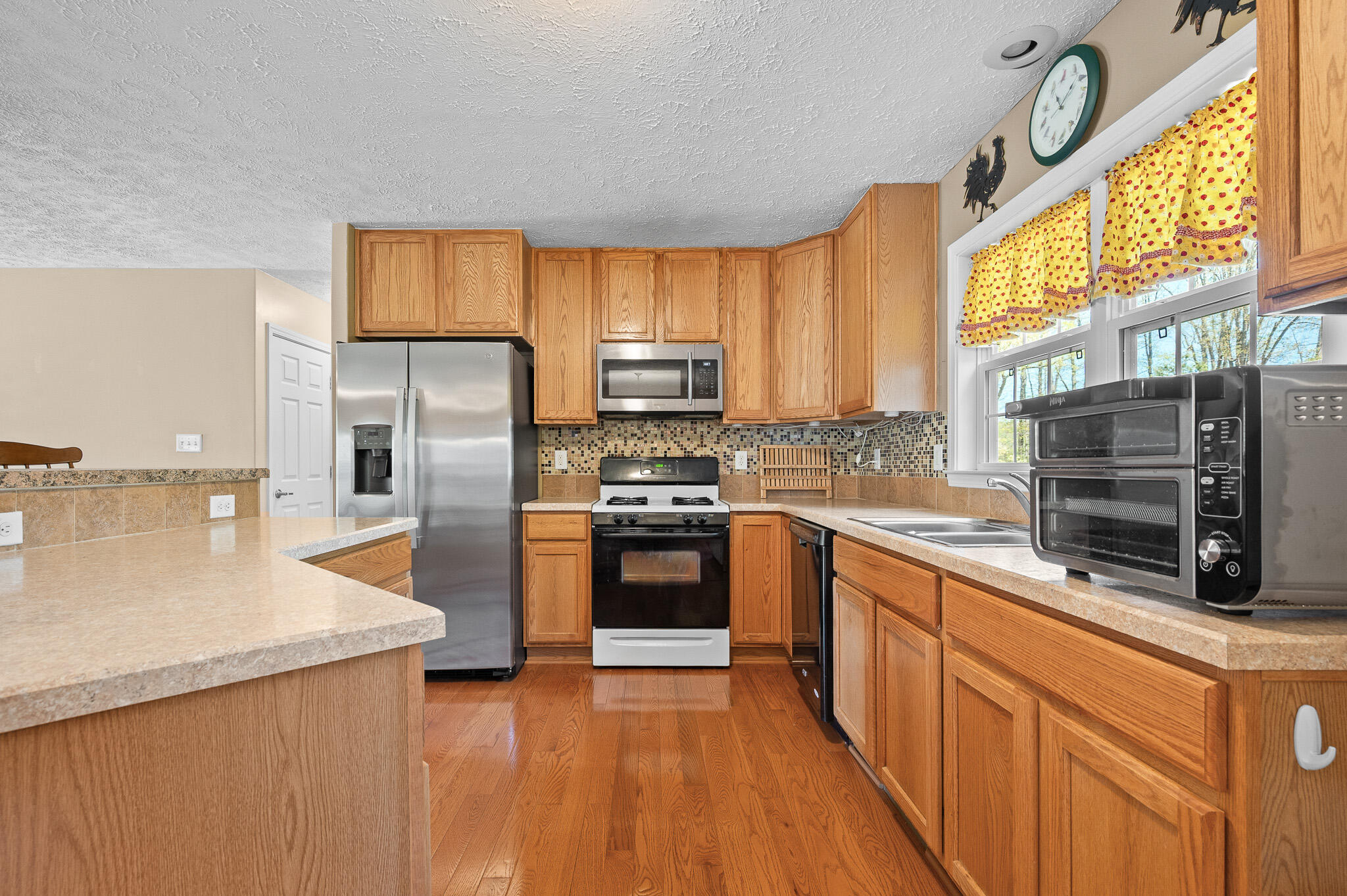 7810 Blue Ridge Drive Hurt, VA 24563 - Photo 11 of 48 16