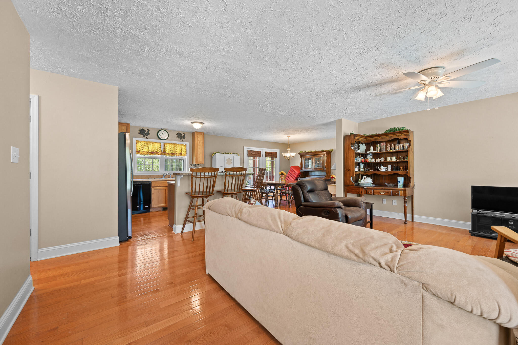 7810 Blue Ridge Drive Hurt, VA 24563 - Photo 7 of 48 10